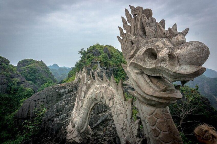 2 Days Hoa Lu Tam Coc & Mua Cave Tour