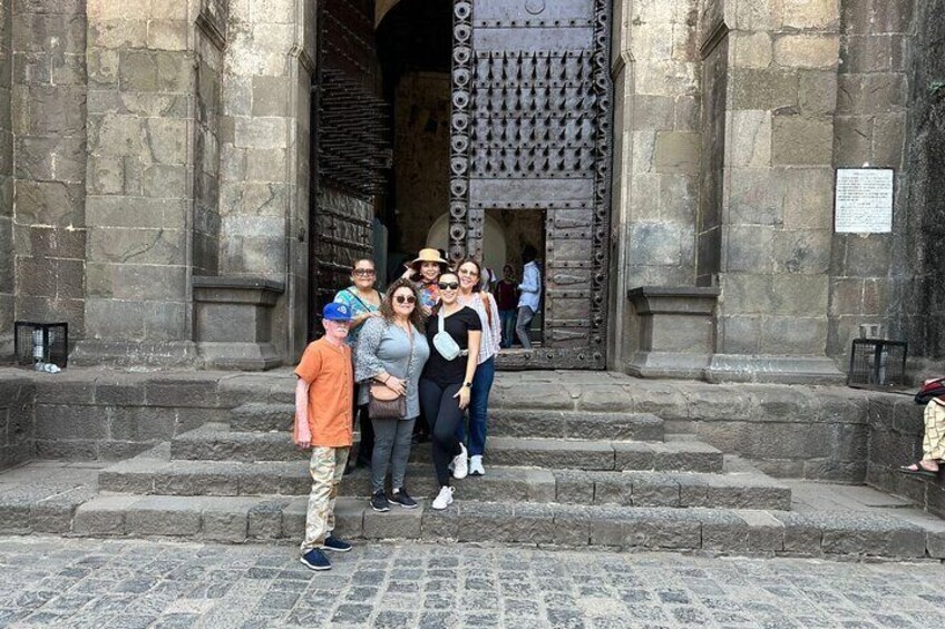 Cultural Walking Tour of Pune with Local Snacks