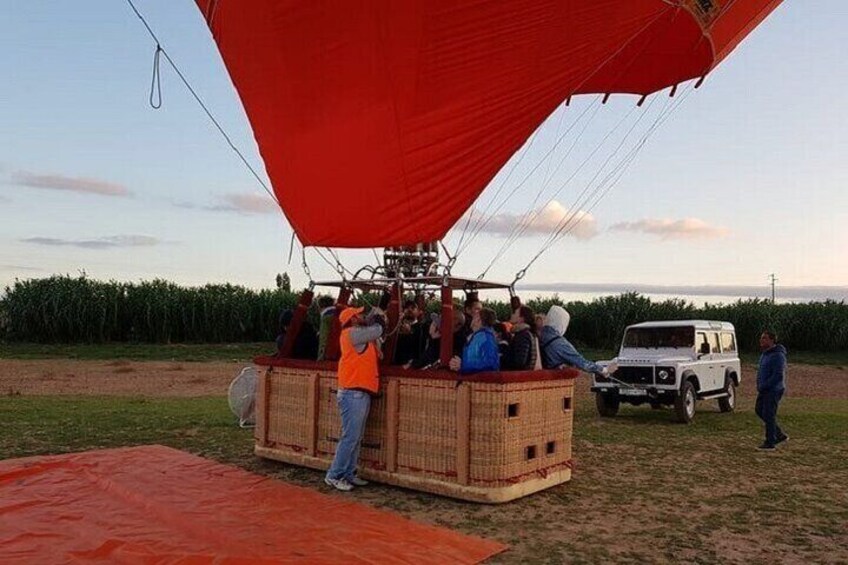 Hot Air Balloon Adventure With Berber Breakfast - Marrakesh