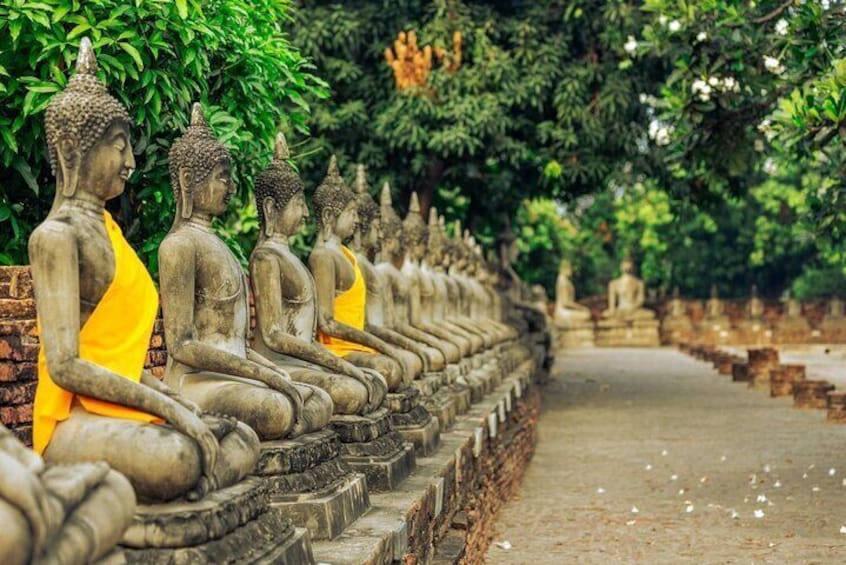 Bangkok to Ayutthaya Guided Temple Tour with Authentic Thai Lunch