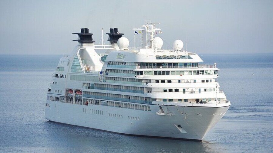 From Shimizu Port to Mt. Fuji Private Tour