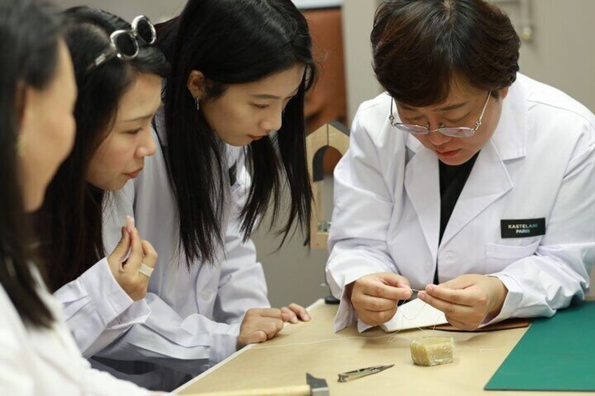 Le Krea-Leather Craftmenship Workshop
