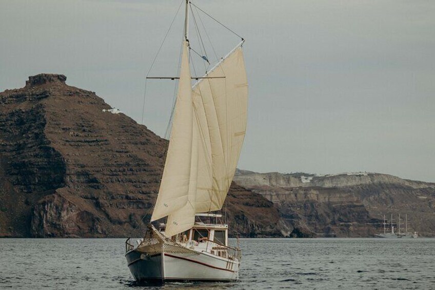 Sailing Experience from Oia