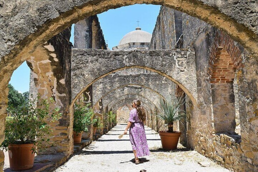 San Antonio Group Tour From Austin with Riverwalk Boat Experience