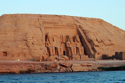 4 Day 3 Night Nile Cruise from Aswan to Luxor + Balloon