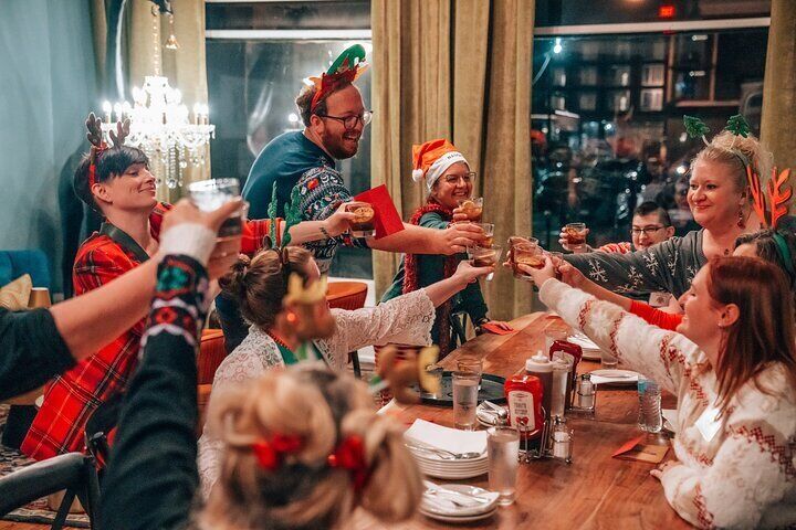 Christmas Murder Mystery Food Tour Experience in Louisville