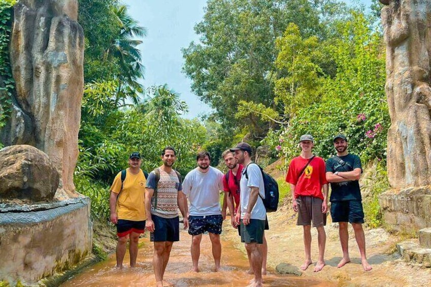 Discover Mui Ne’s Sand Dunes: Jeep Tour Adventure, Local Guides