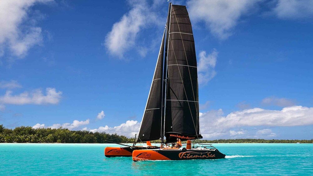 Bora Bora: Sunset Catamaran Cruise with Snacks and Drinks