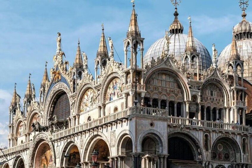 Private tour of Venice with skip-the-line ticket to St. Mark's Bell