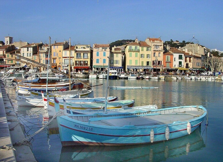 Picture 3 for Activity From Aix-en-Provence: Cassis Tour with Cap Canaille Stop