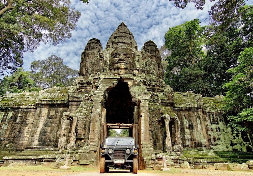 Picture 2 for Activity Siem Reap 1-Day Jeep Tour to Angkor Wat and Ta Prohm