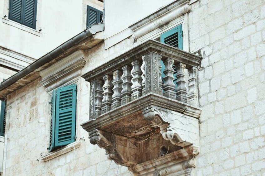 Self Guided Stroll Through Old Town of Kotor