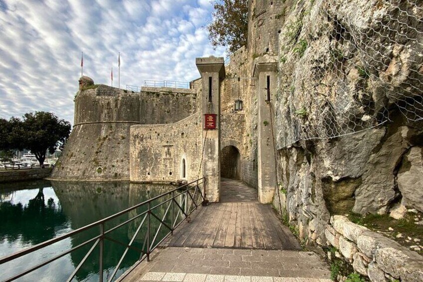 Self Guided Stroll Through Old Town of Kotor