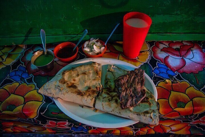 5 Hour Evening Walking Food Tour in Oaxaca 
