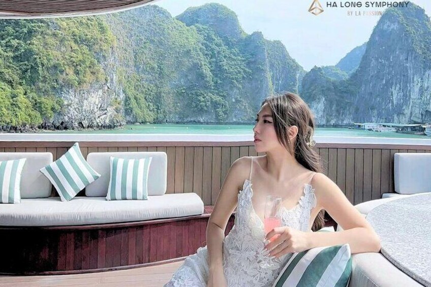 Ha Long Bay Symphony Cruise – 5-Star Luxury Day Tour with Jacuzzi