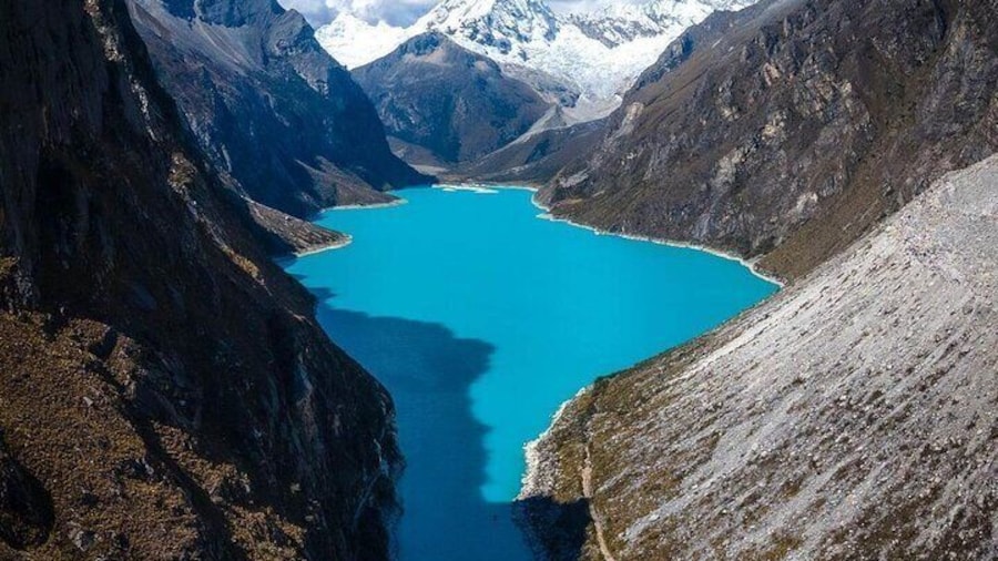 Huaraz: Laguna Parón - Turquoise Beauty