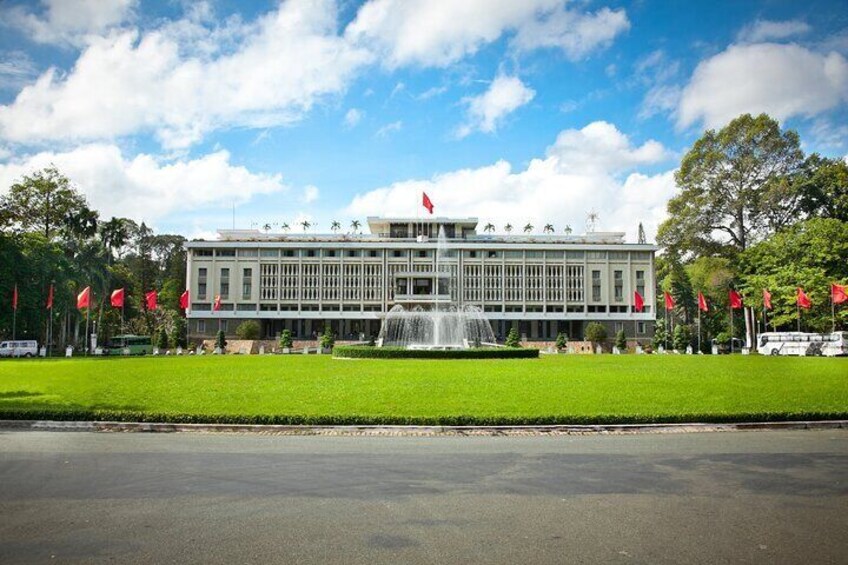 Ho Chi Minh City Hop on Hop Off Bus Tour 
