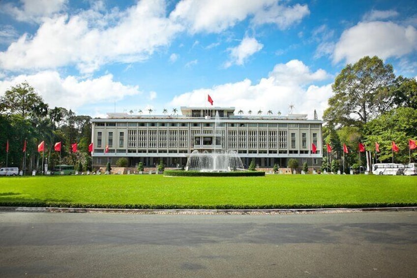 Ho Chi Minh City Hop on Hop Off Bus Tour