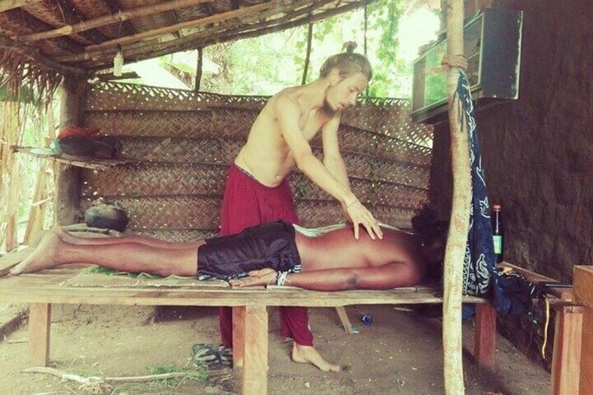 Learn how to treat patients with traditional medicine 