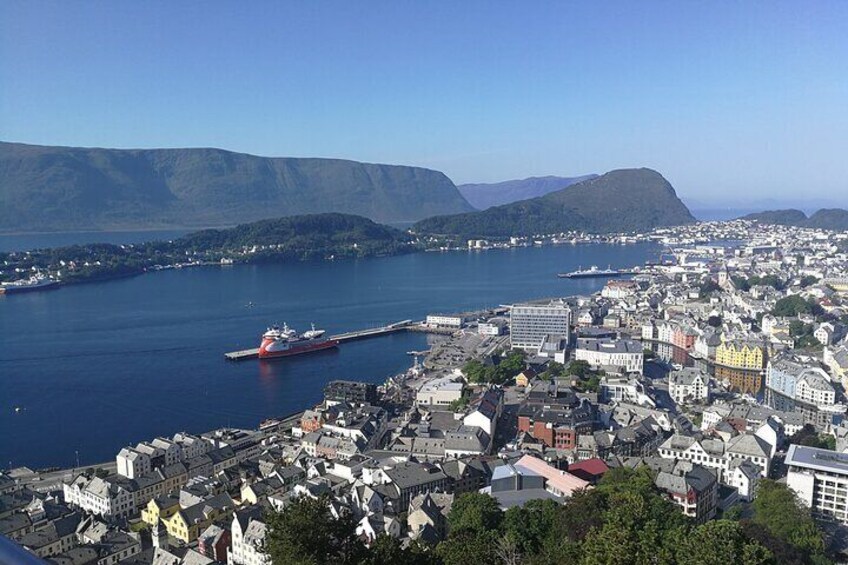 Alesund City Sightseeing Tour Including Aksla Mountain View