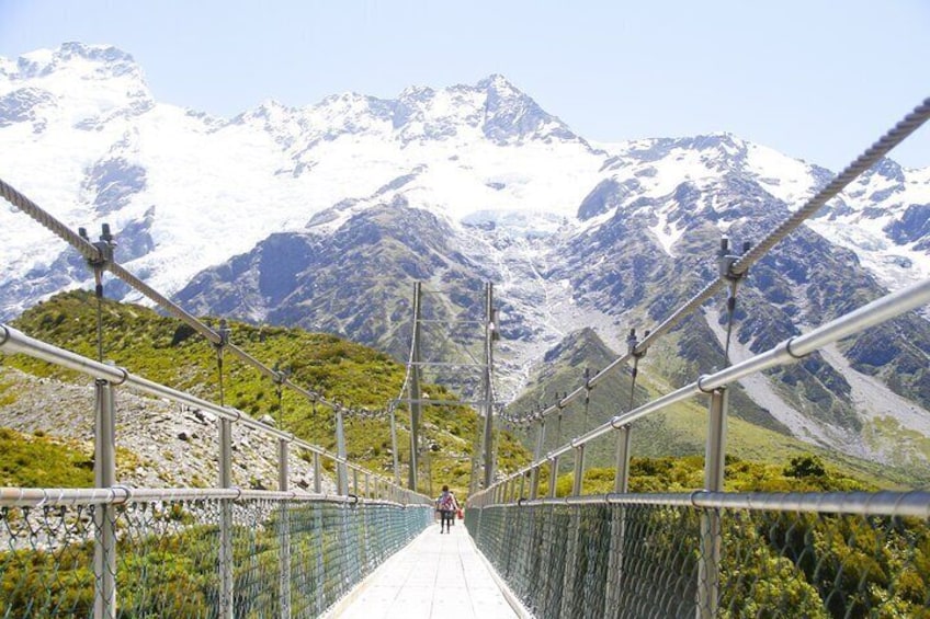 Bridge at Hooker Valley Track