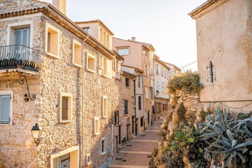 History with Art and Culture Immersion in Antibes