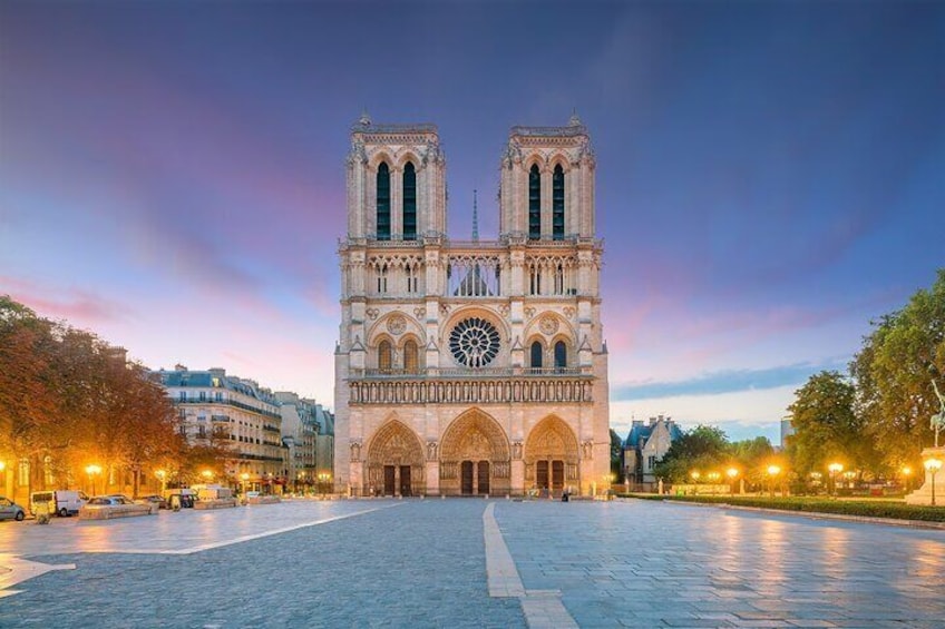 Notre Dame Cathedral Entry and Historic Walking Tour