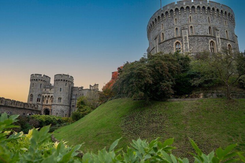 Stonehenge and Windsor Castle Private Luxury Tour from London