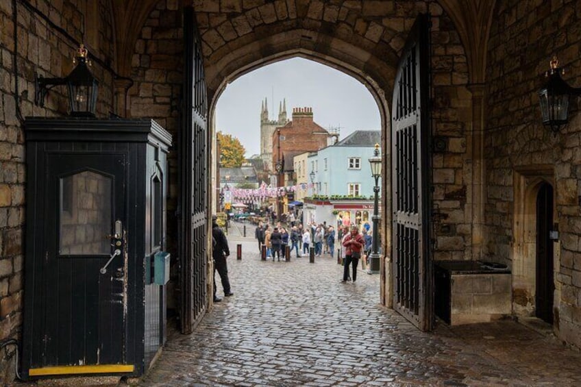 Stonehenge and Windsor Castle Private Luxury Tour from London