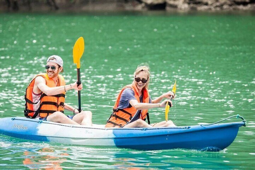 Halong Bay 5-Star Luxury Cruise with Fresh Premium Seafood Buffet