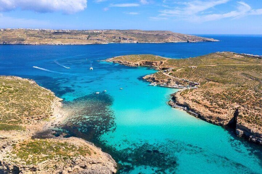 4 Hours Comino Blue or Crystal Lagoon and Sea Caves Cruise 