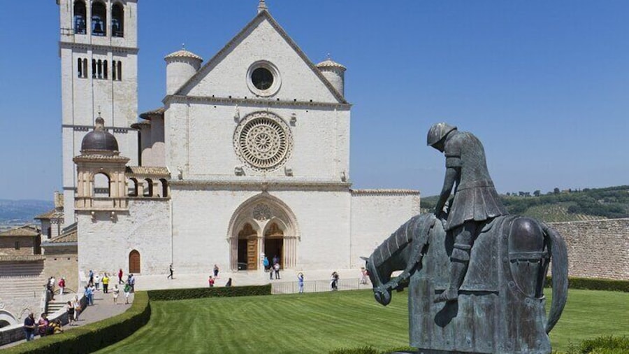 Pilgrim Path Self Guided Walking Tour in Assisi