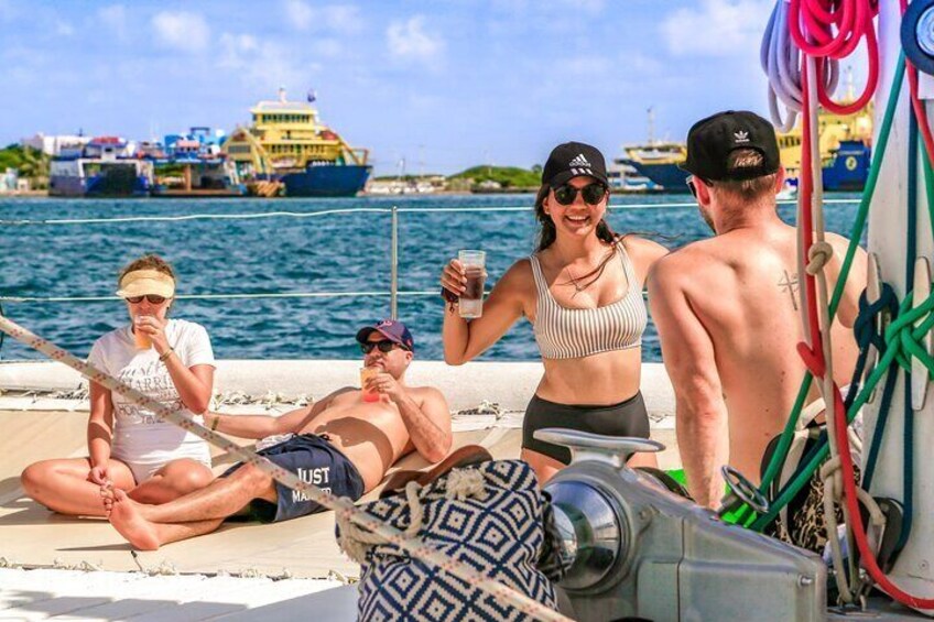 Isla Mujeres Catamaran tour with Open Bar, Lunch and Snorkeling