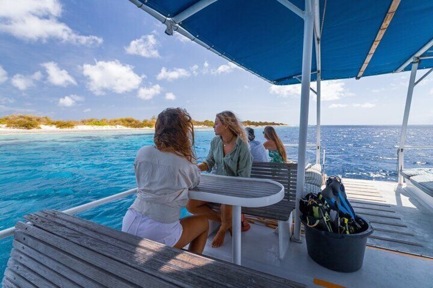 Scenic trip on the watertaxi to Klein Bonaire