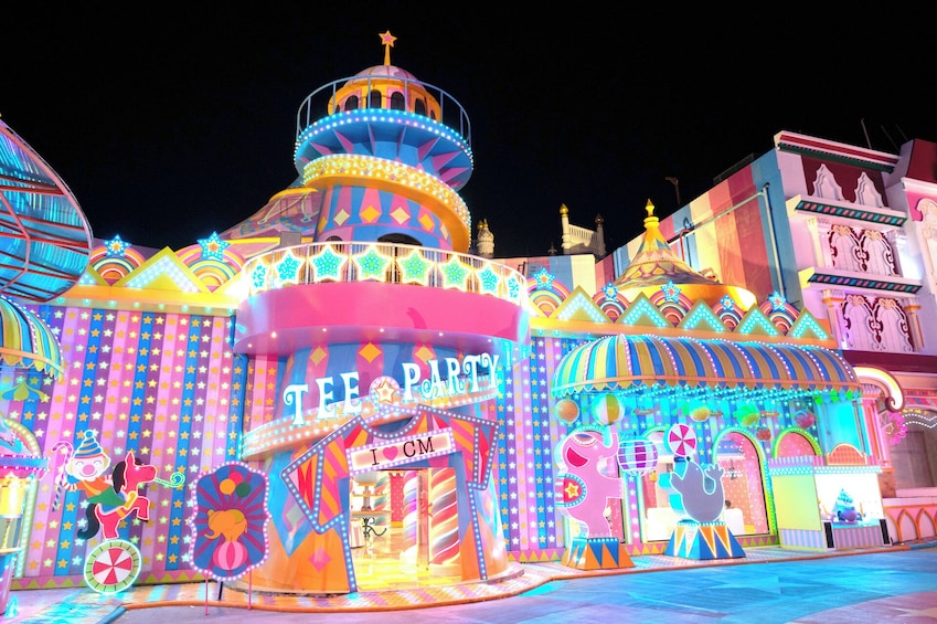 Phuket Carnival Magic: Night of Wonder with Dinner & Transfers