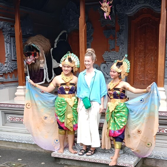 Cooking Class + Balinese Dance