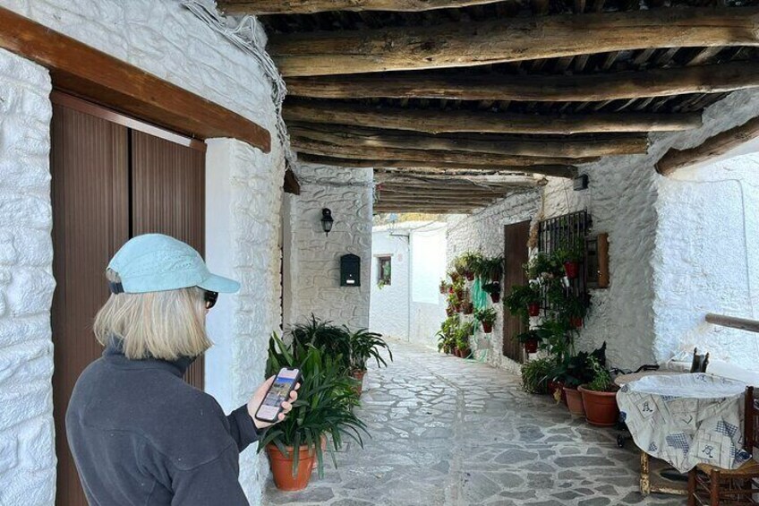 Textiles and Tinaos: A Self-Guided Audio Tour of Pampaneira