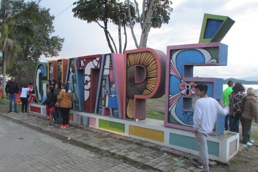 Guatape, Penol Stone, Dam Tour.
