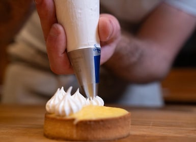 Paris: Lemon Tart Baking Class with a Pastry Chef