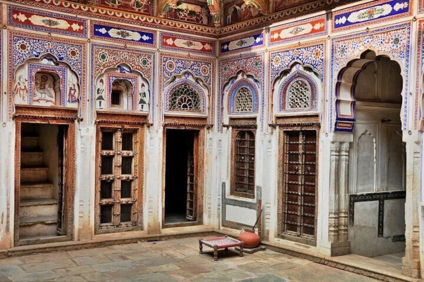 Aath Haveli