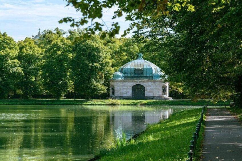 Guided Nymphenburg Palace Tour with Transfers & skip the line.