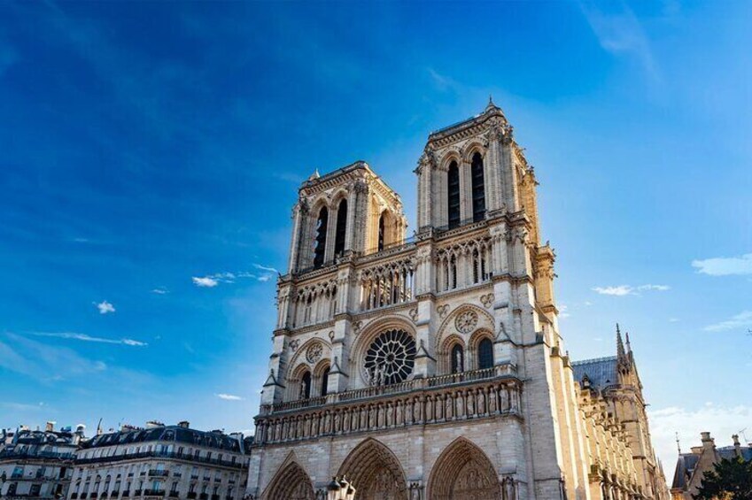 Tour Paris Historical Center more Iconic Movies