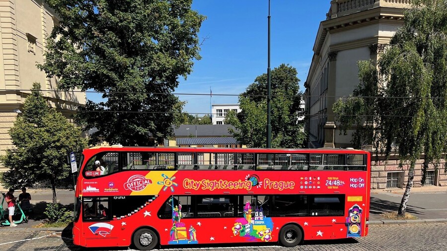 City Sightseeing Prague: Hop-On Hop-Off Bus + Castle Tour + River Cruise