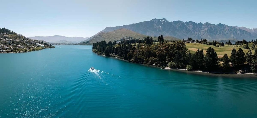 Picture 4 for Activity Queenstown: Lake Wakatipu Scenic Cruise