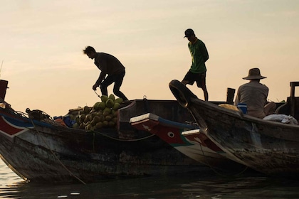 The River's Edge: Saigon Photography Tour