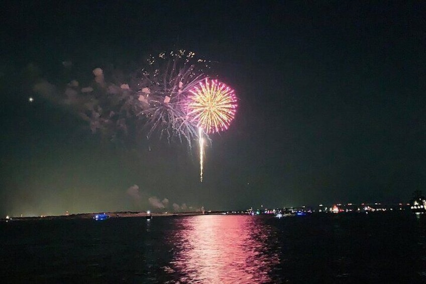 NYE Fireworks Show on Destin Harbor.