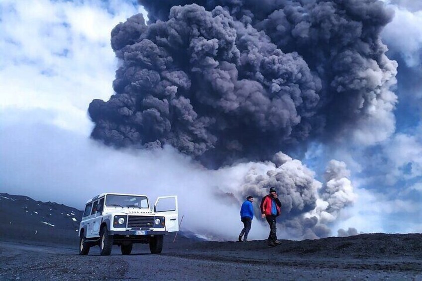 Etna excursion 3000 meters with 4x4 cable car 