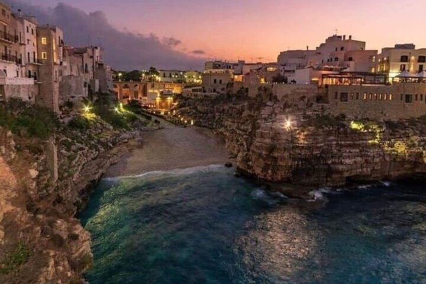 Evening Tour by Car and Walking through the Apulian Beauties