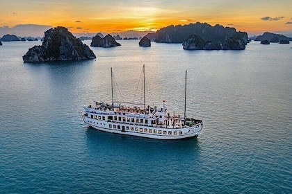 Overnight Bai Tu Long Bay Cruise from Hanoi/ Halong-Less Touristy