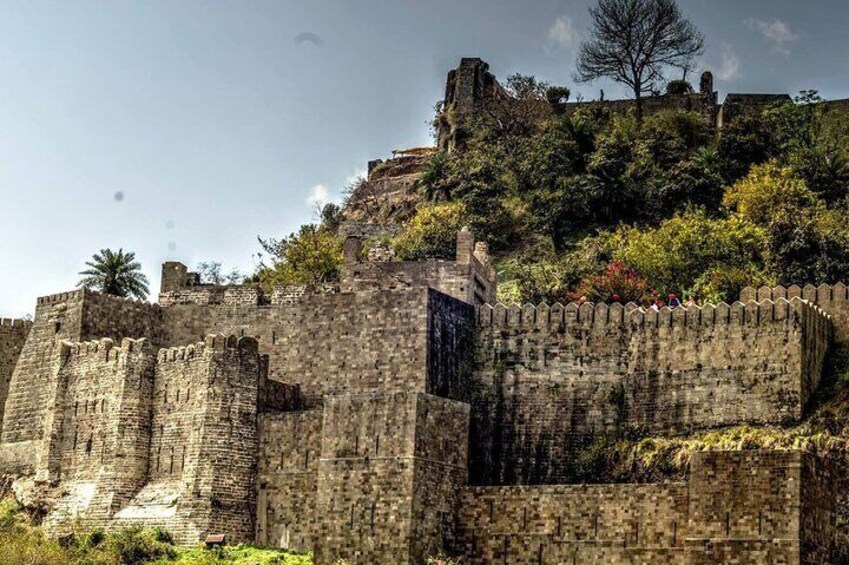 Best Archaeological Gems of Kangra - Kangra Fort tour with Great Himalayan Adventure Studio Pvt. Ltd.